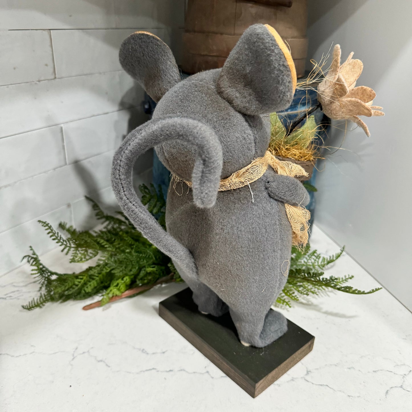 Rugged Chic - Mousy Mouse