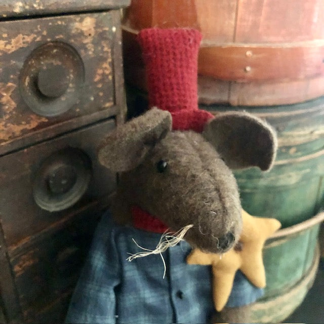 Everything Country - Mouse Sam