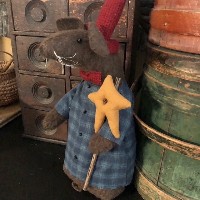 Everything Country - Mouse Sam