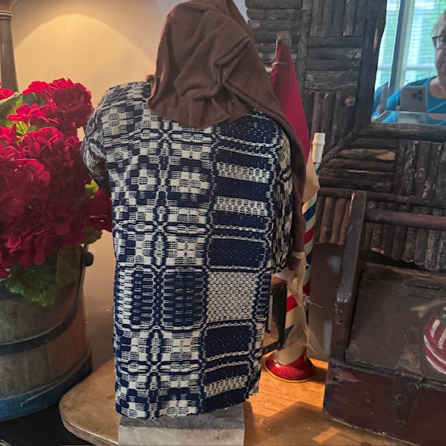 Dawn Stake - Blue Coverlet Sam/Santa