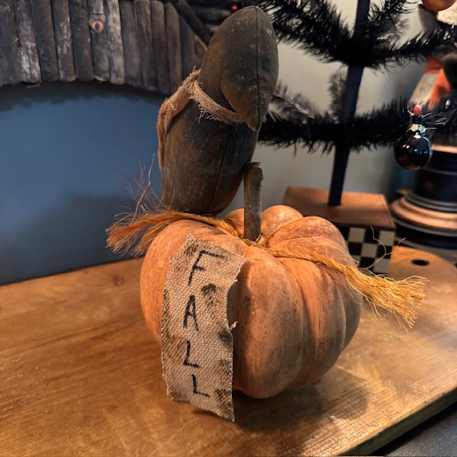 Dawn Stake - Pumpkin Crow