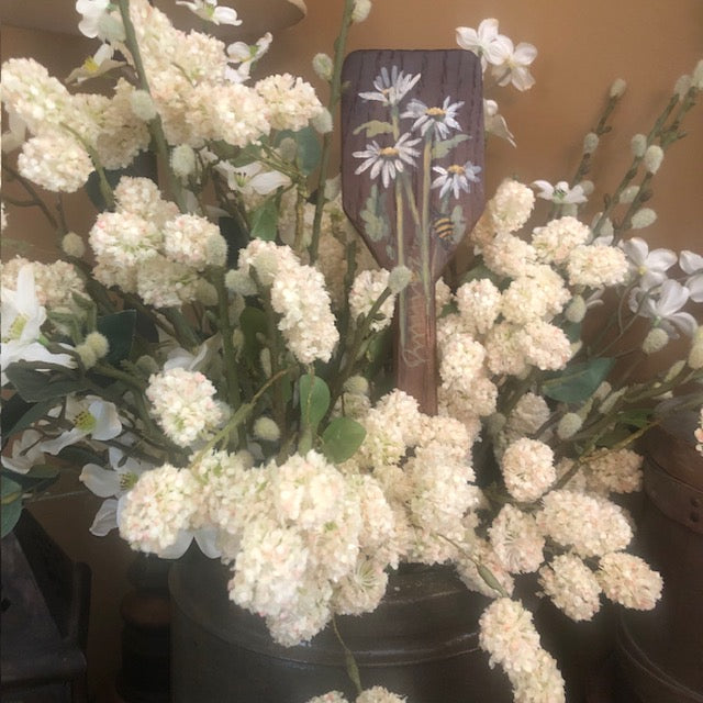 Ann Sweeney Butter Paddle - Daisies