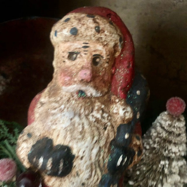 Krisnick - Gift Basket Santa