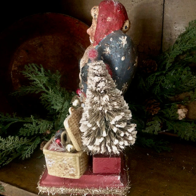 Krisnick - Gift Basket Santa