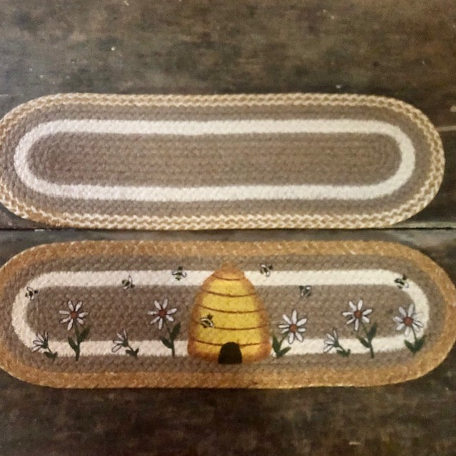 Runner - Bee Hive