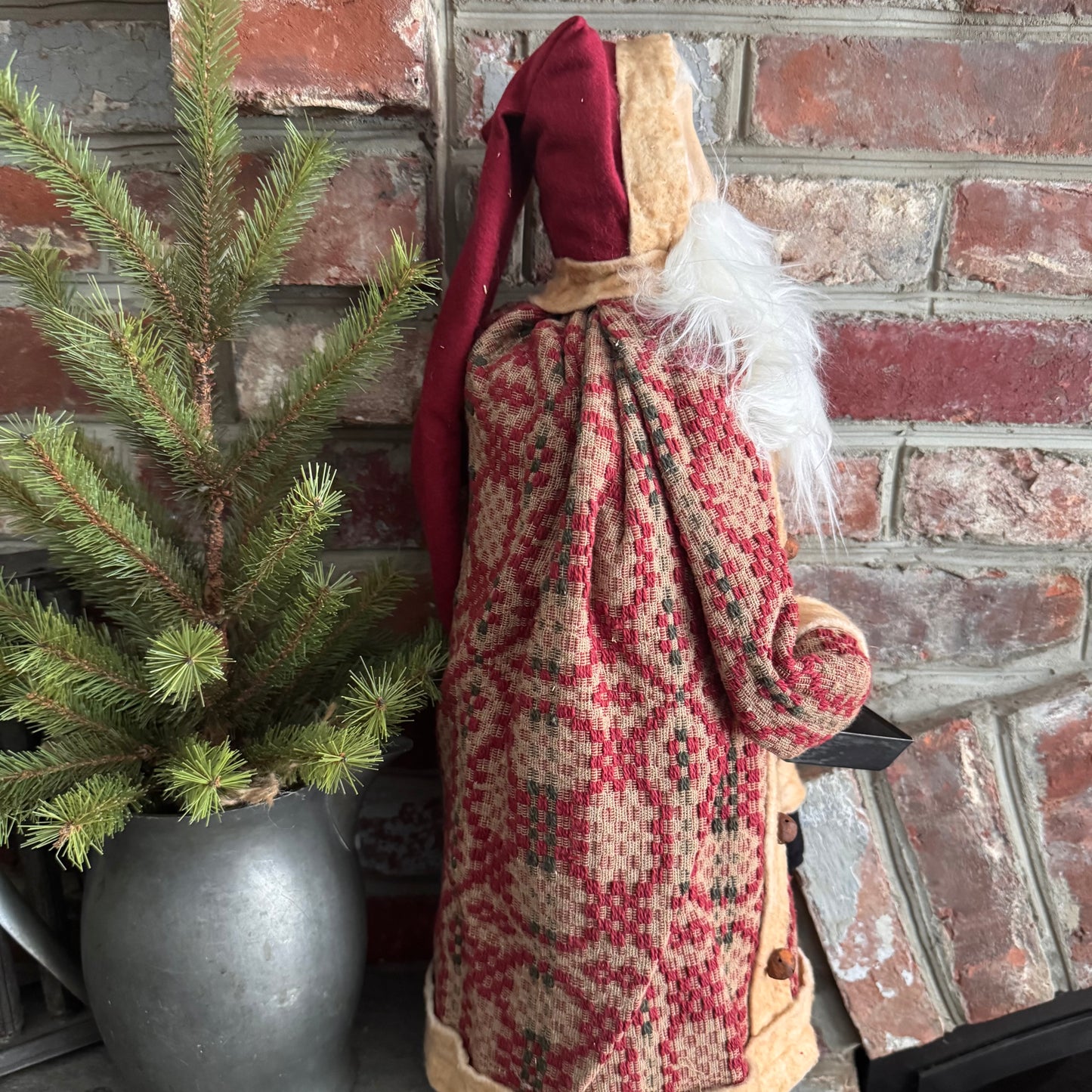 Raggedy Junction - Candle Pan Santa
