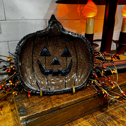 Pottery - Deep Dish Jack