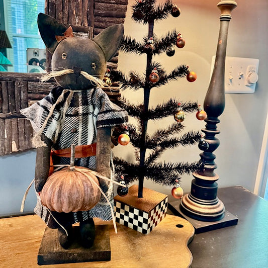 Dawn Stake - Pumpkin Cat